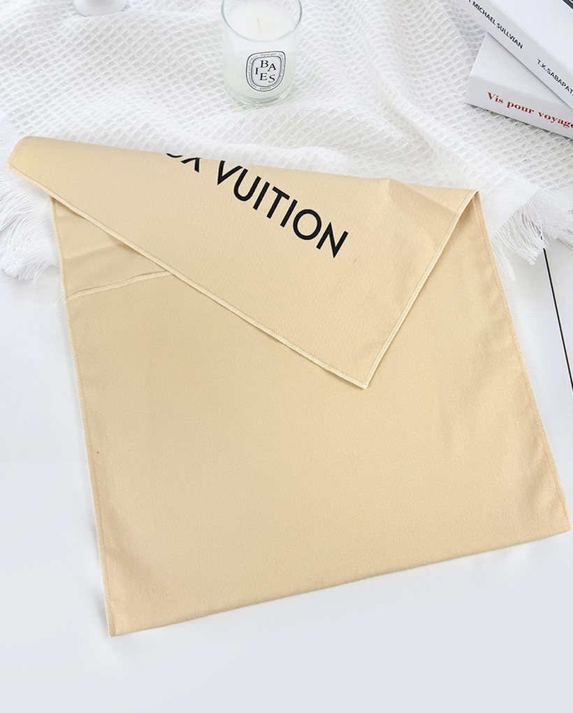 Loux Vuition Envelope